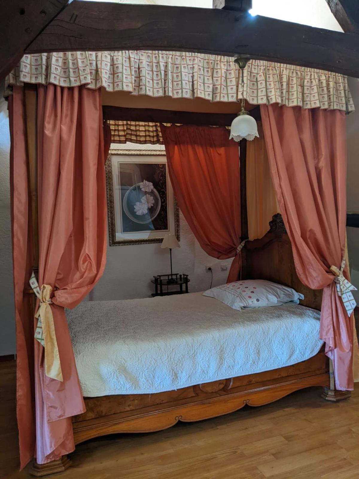Chambre D'Hotes Saint Jacob Relais De Chasse Du XVIII Siecle Les Fougerets Екстер'єр фото